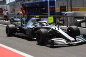 Englands GP: 2. frie træning - Mercedes i front