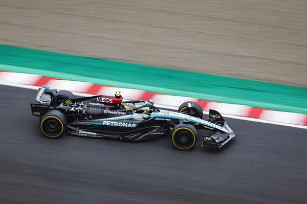 Lewis Hamilton Mercedes AMG Petronas F1 Team Japans GP