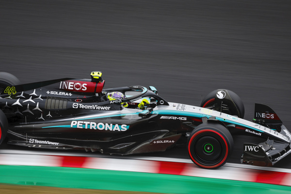 Lewis Hamilton Mercedes AMG Petronas F1 Team Japans GP